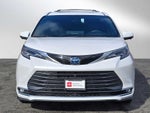 2025 Toyota Sienna Platinum
