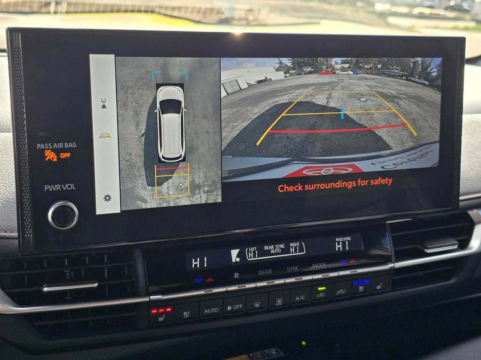 2025 Toyota Sienna Platinum