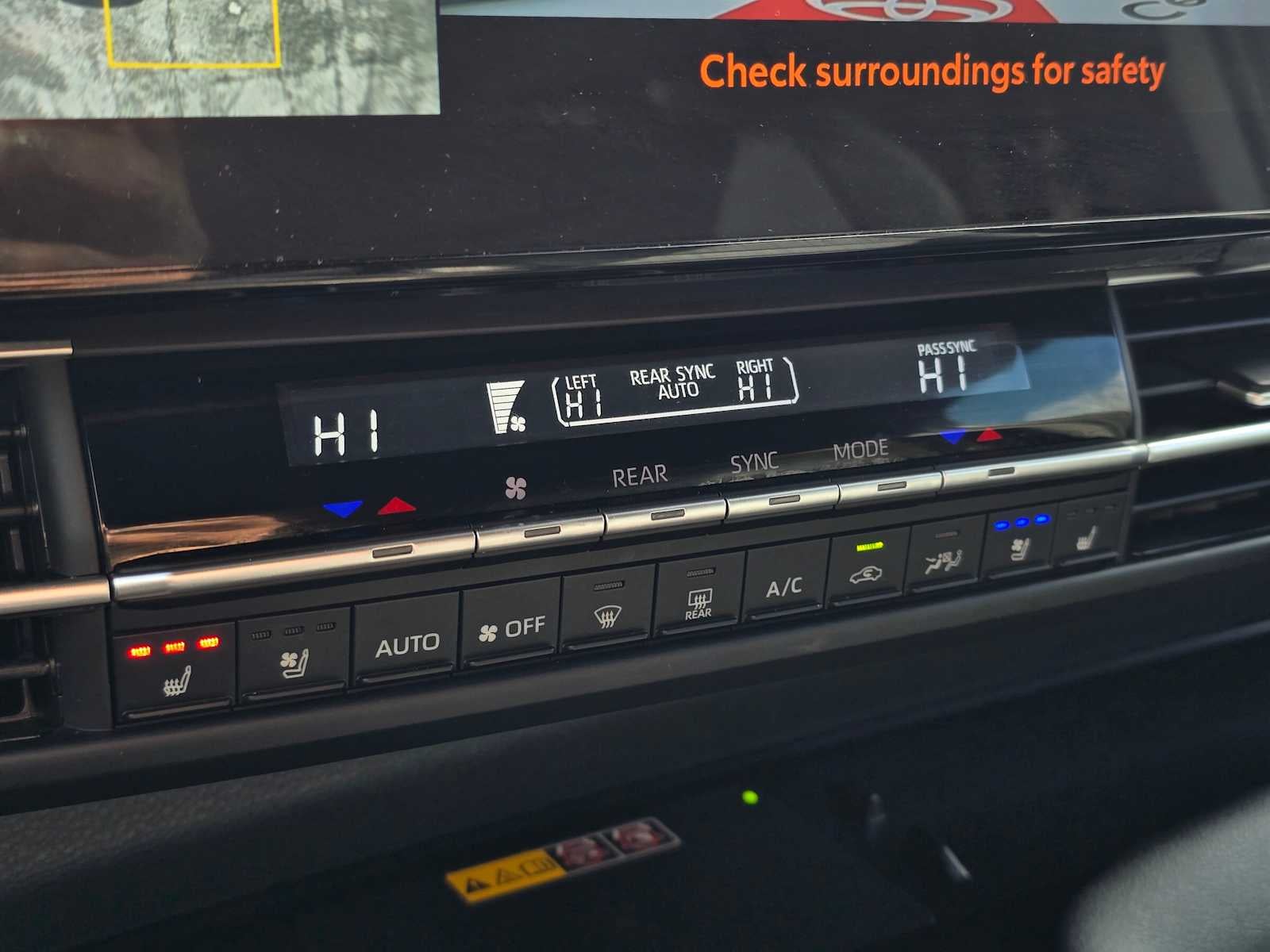 2025 Toyota Sienna Platinum