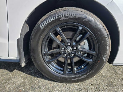 2025 Toyota Sienna Platinum