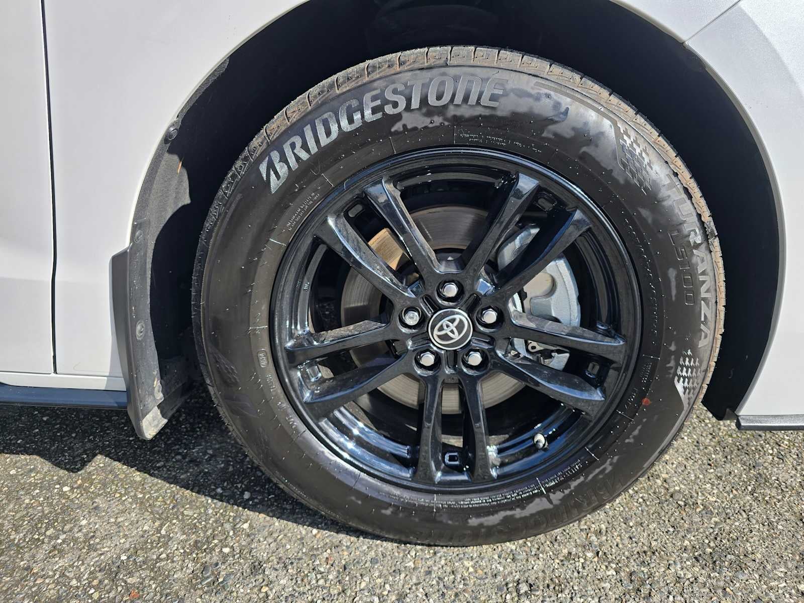 2025 Toyota Sienna Platinum