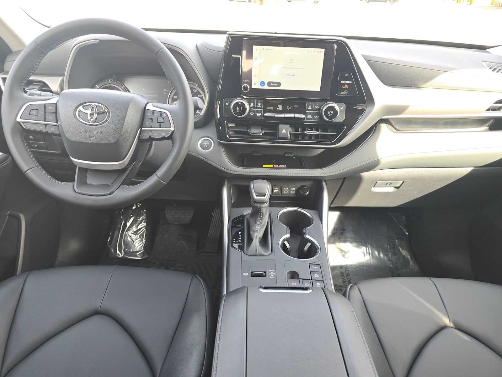 2026 Toyota Highlander Hybrid XLE