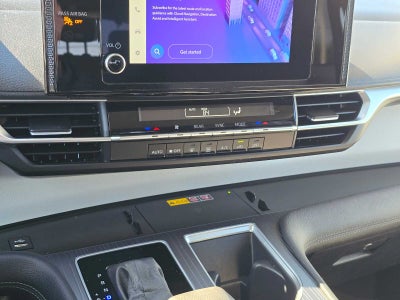 2025 Toyota Sienna LE