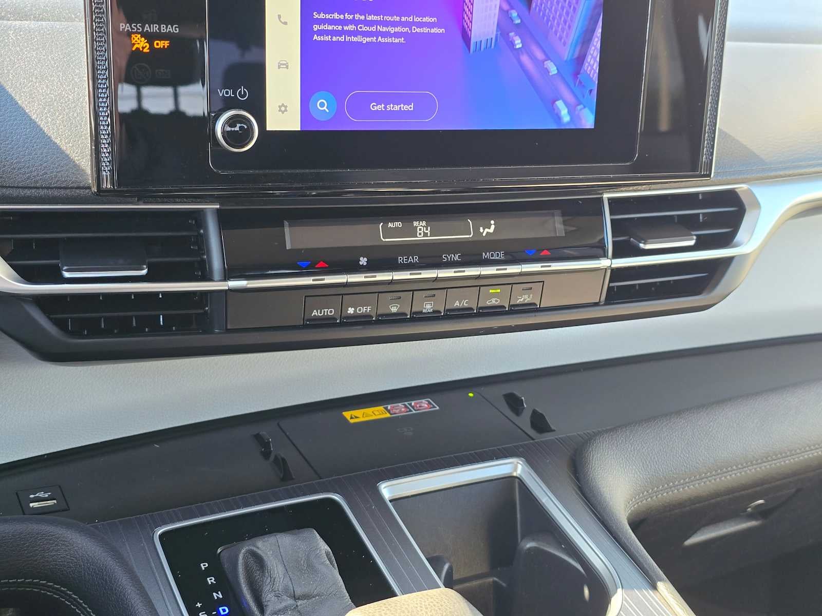 2025 Toyota Sienna LE