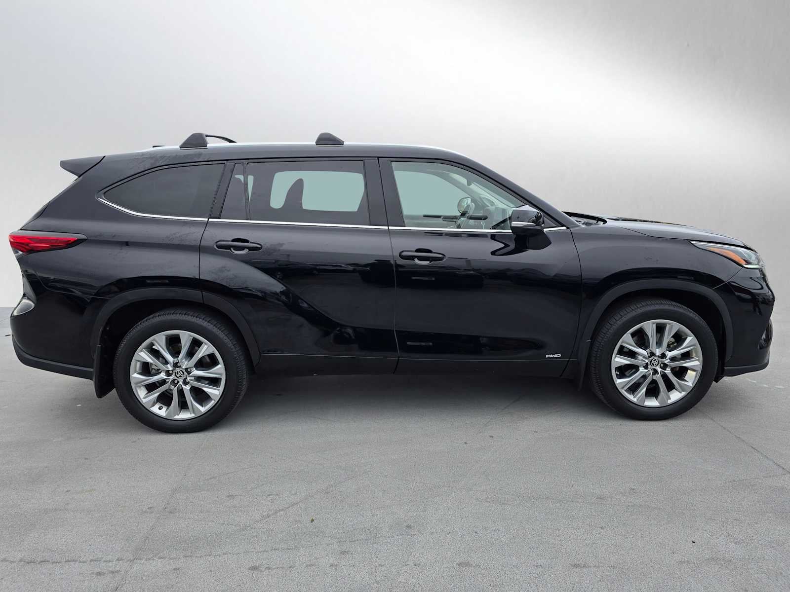 2023 Toyota Highlander Hybrid Limited