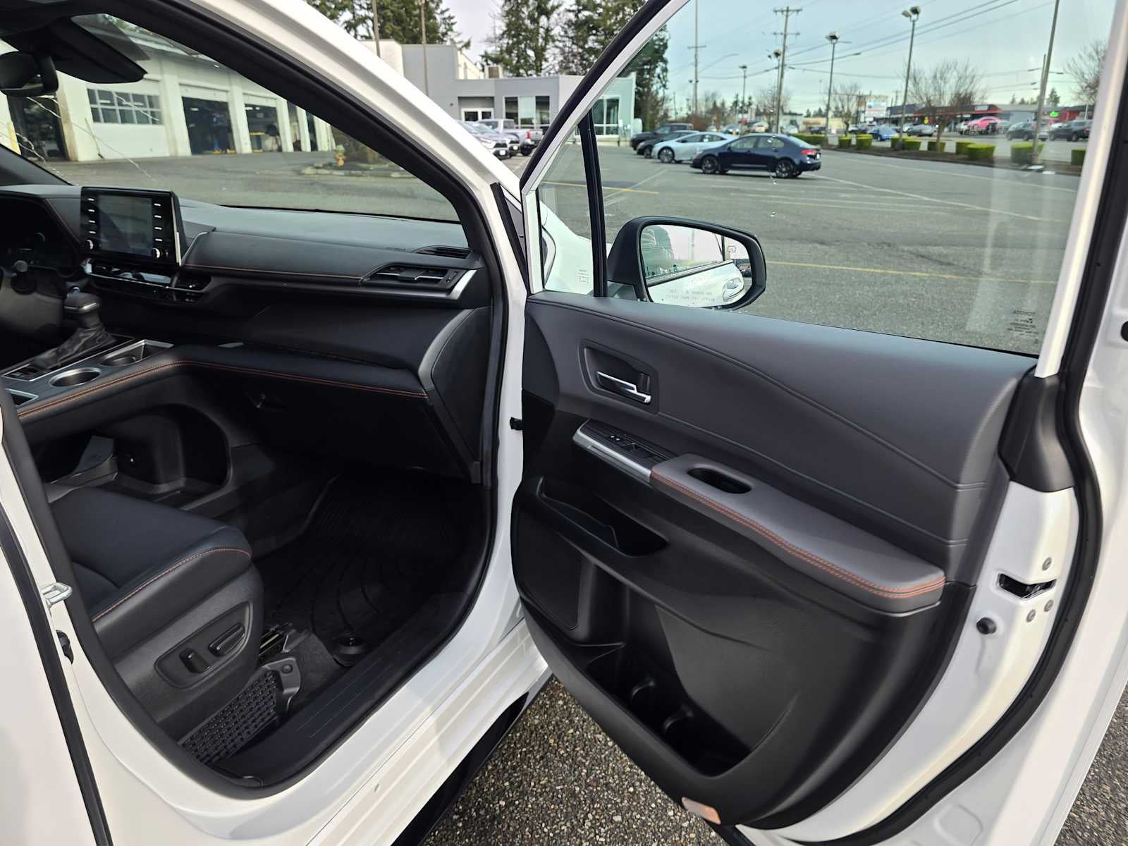 2024 Toyota Sienna XSE