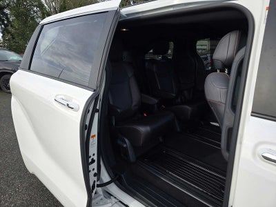 2024 Toyota Sienna XSE