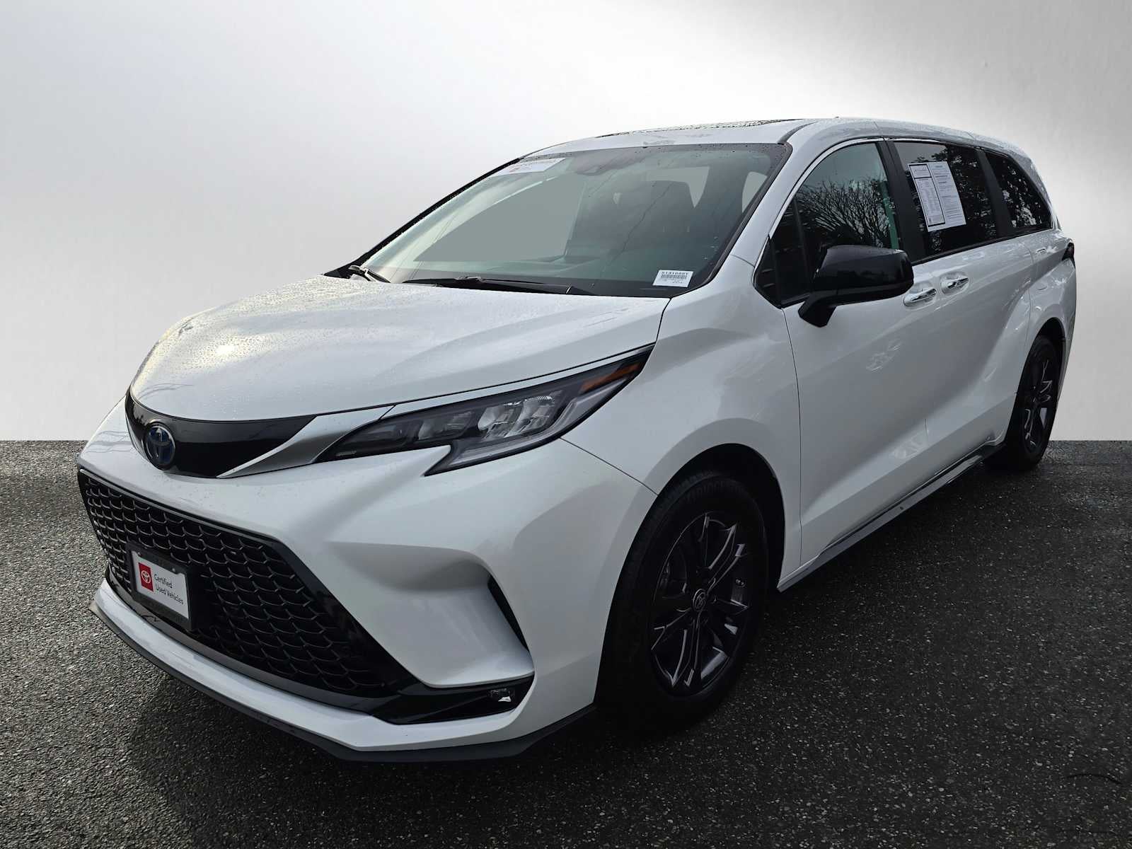 2024 Toyota Sienna XSE