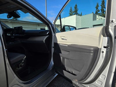 2023 Toyota Sienna XLE