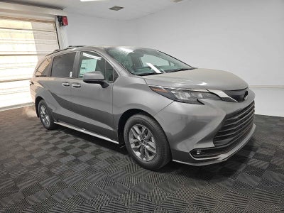 2026 Toyota Sienna XLE