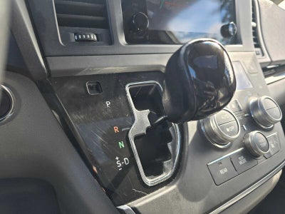 2017 Toyota Sienna XLE Premium