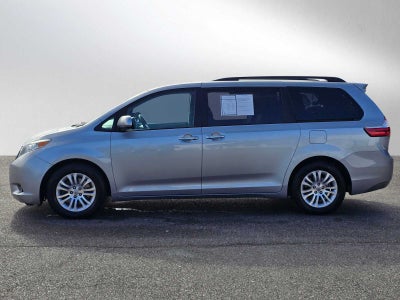 2017 Toyota Sienna XLE Premium