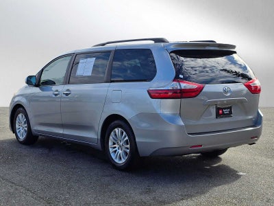 2017 Toyota Sienna XLE Premium