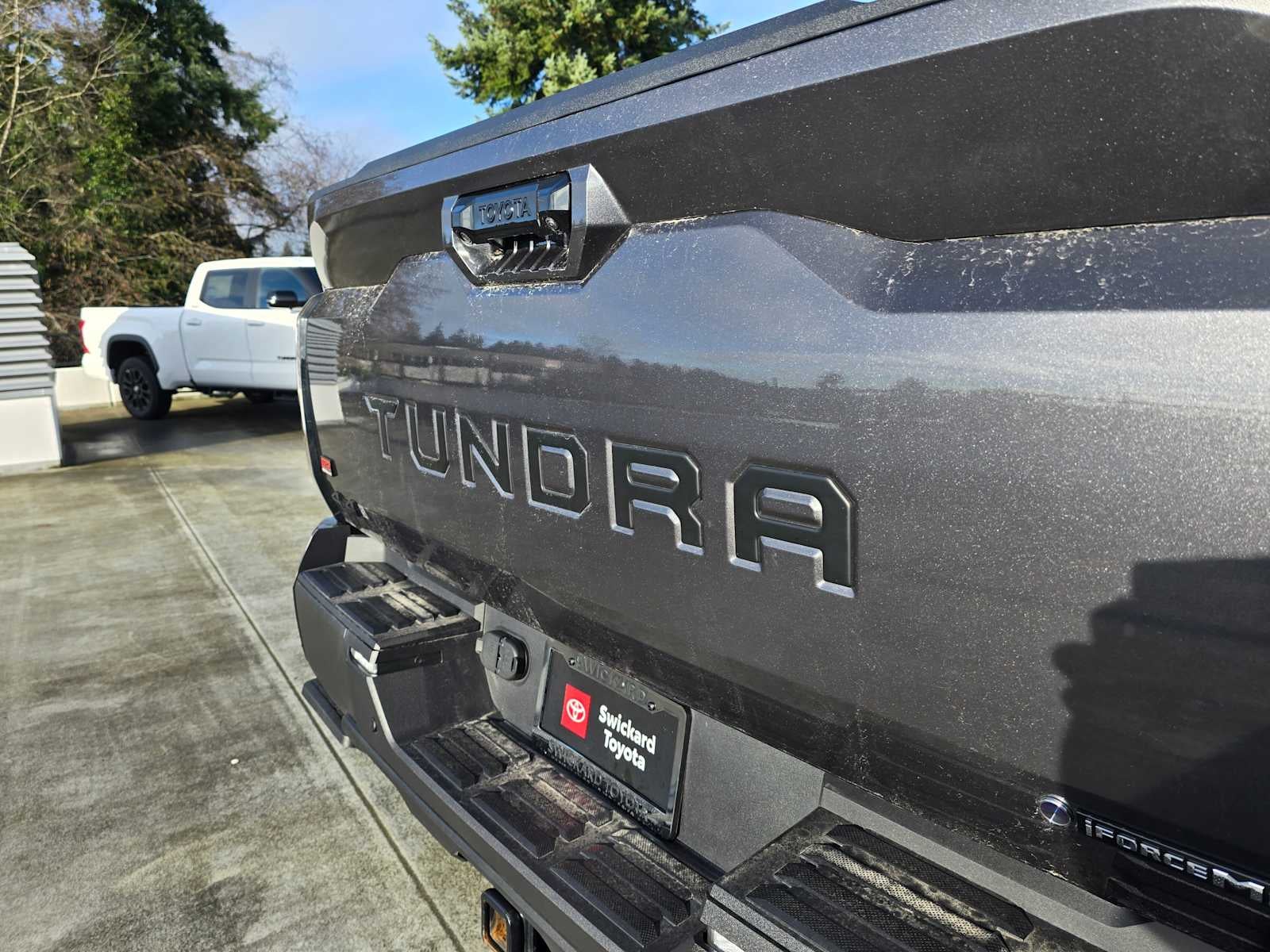 2025 Toyota Tundra Limited Hybrid