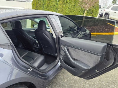 2023 Tesla Model 3 Base