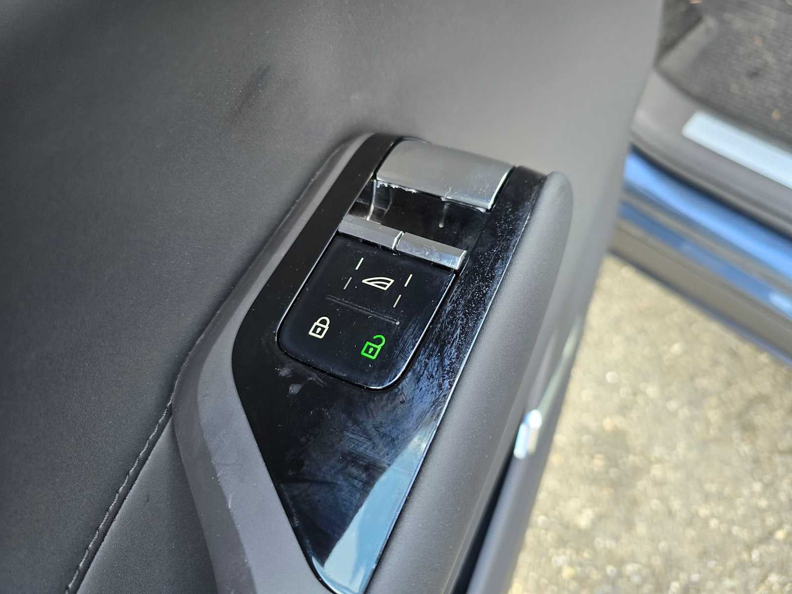 2025 Volvo EX90 Ultra