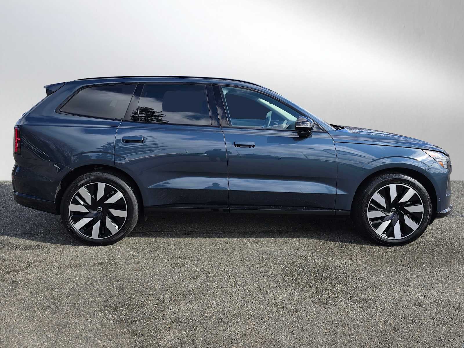 2025 Volvo EX90 Ultra