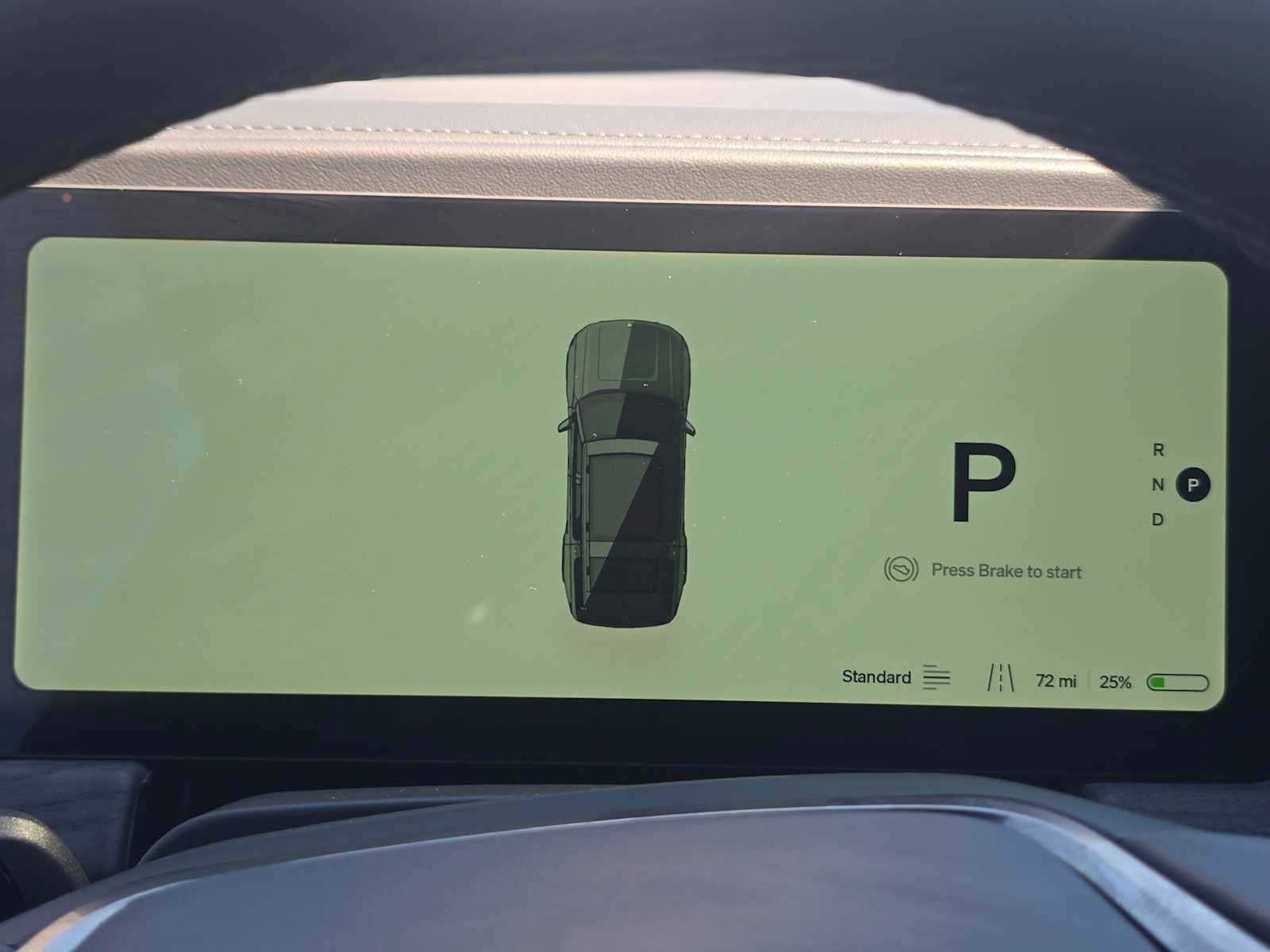 2024 Rivian R1S Adventure