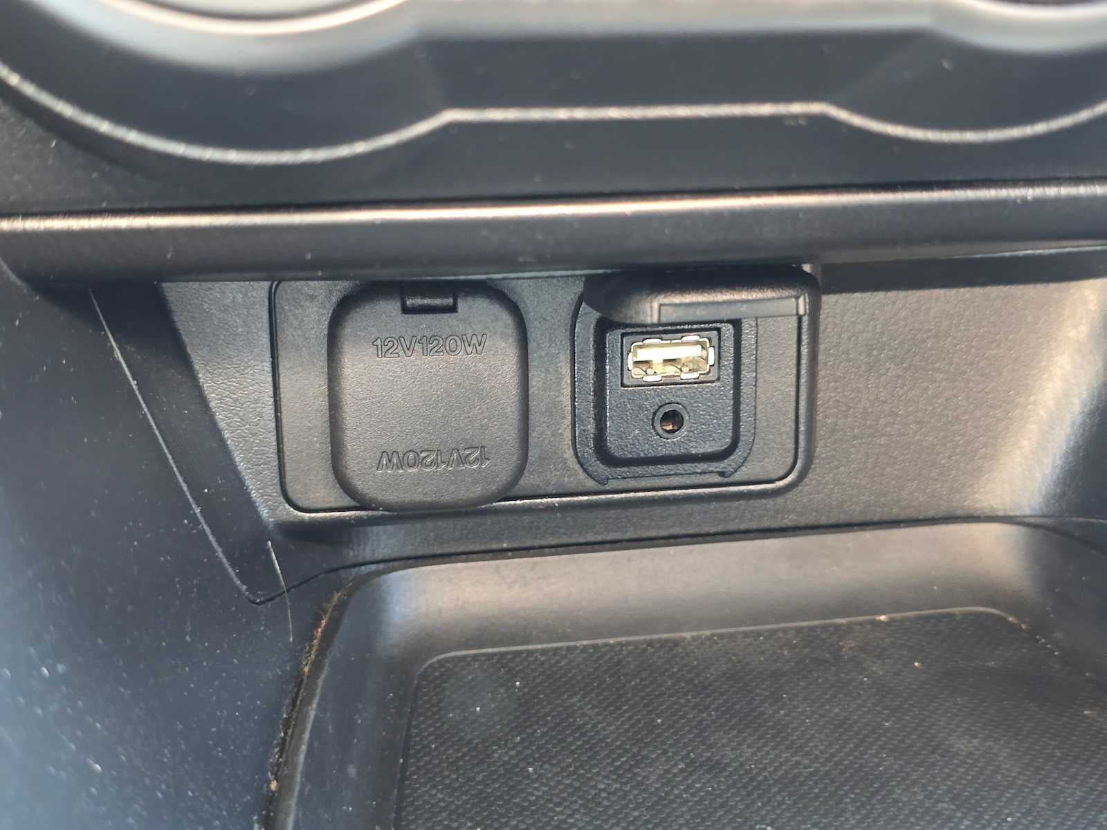 2014 Mazda Mazda3 i SV