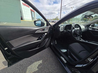 2017 Mazda Mazda3 5-Door Sport