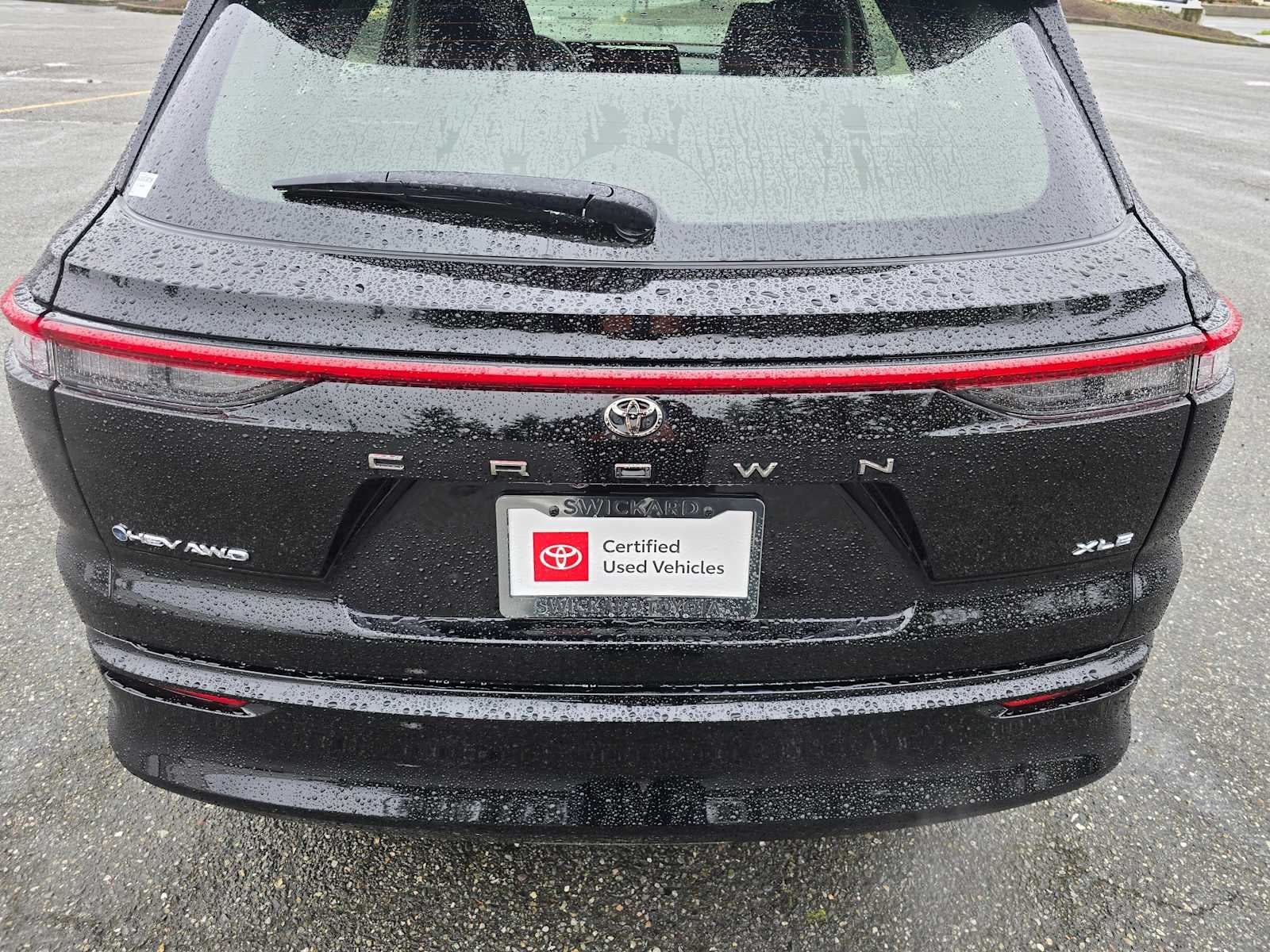 2025 Toyota Crown Signia XLE