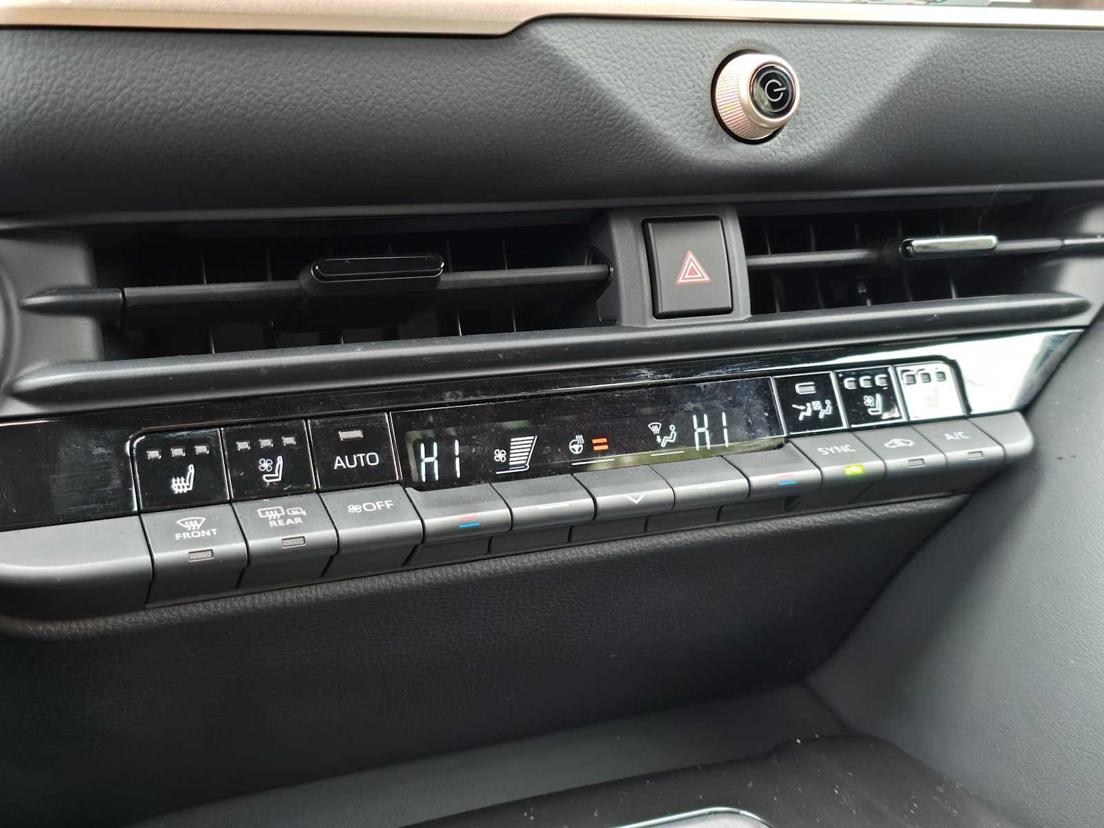 2025 Toyota Crown Signia XLE