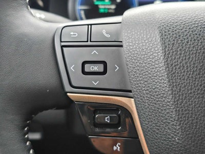 2025 Toyota Crown Signia XLE