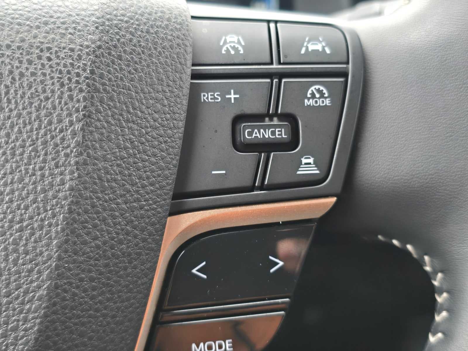 2025 Toyota Crown Signia XLE