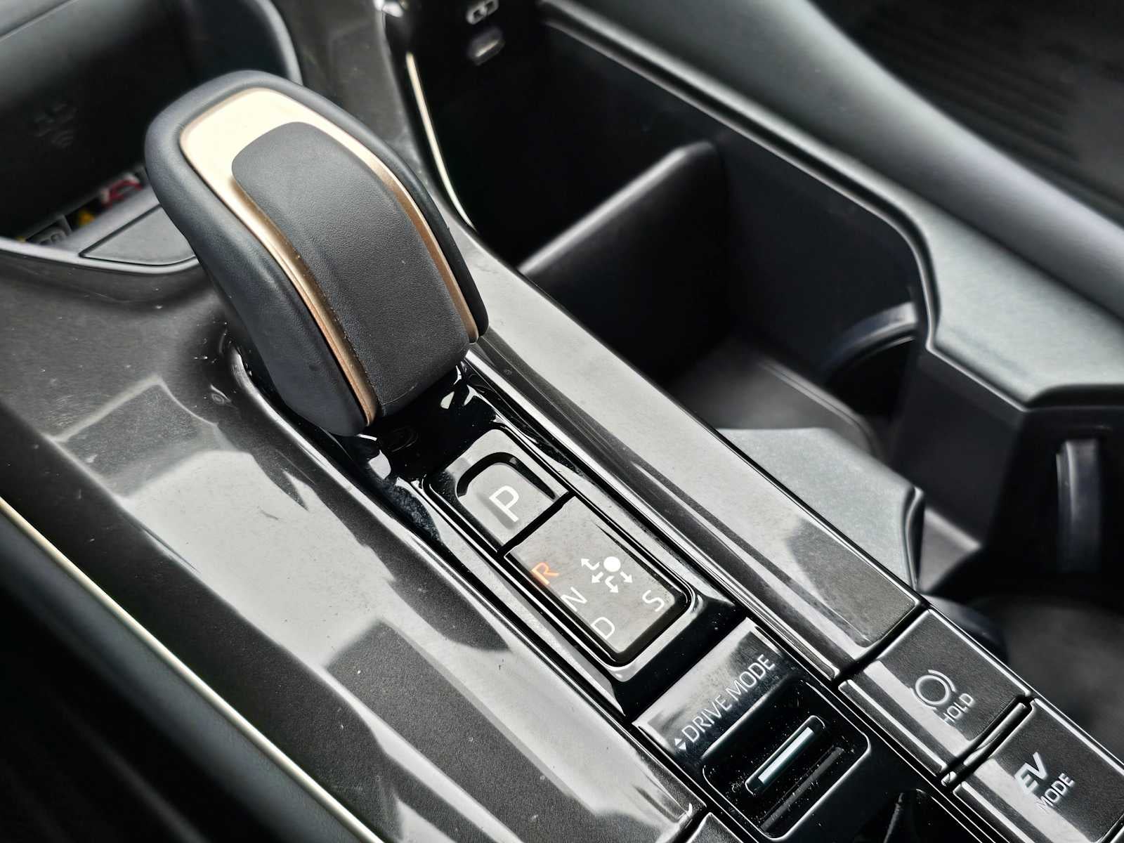 2025 Toyota Crown Signia XLE