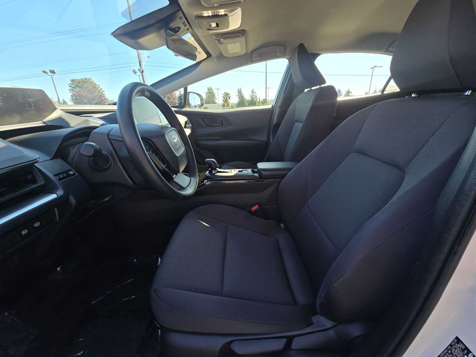 2025 Toyota Prius LE