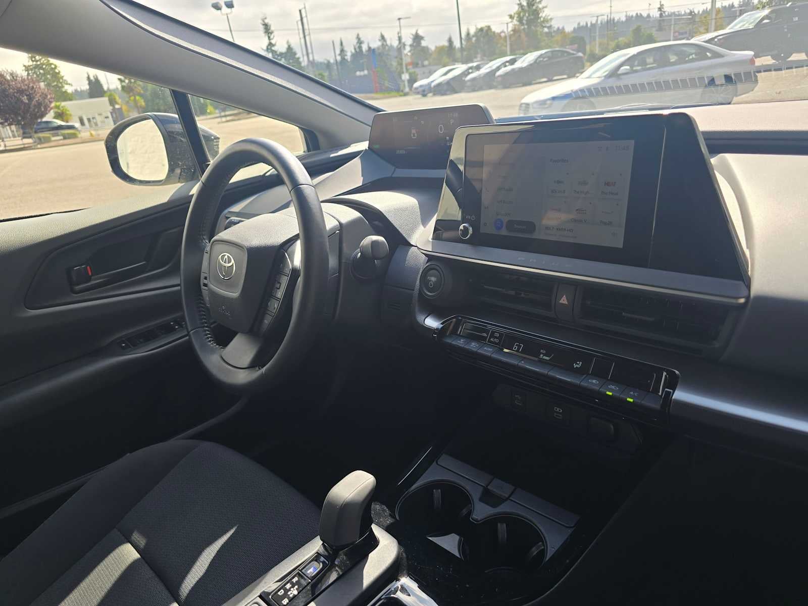 2025 Toyota Prius LE