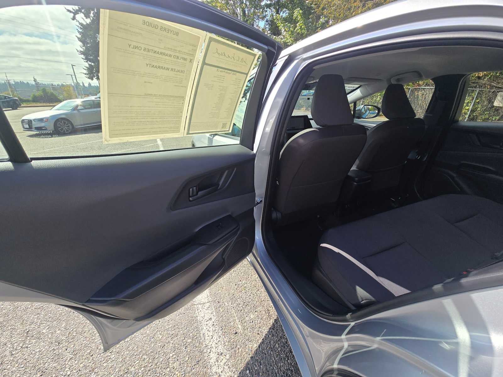 2025 Toyota Prius LE