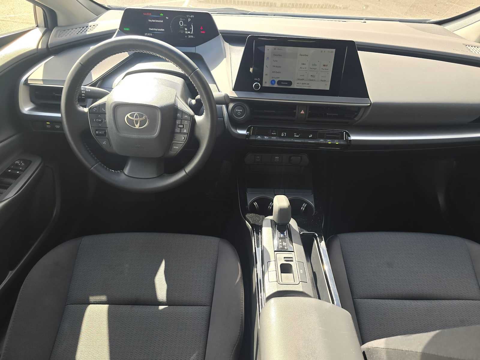 2025 Toyota Prius LE