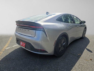 2025 Toyota Prius LE