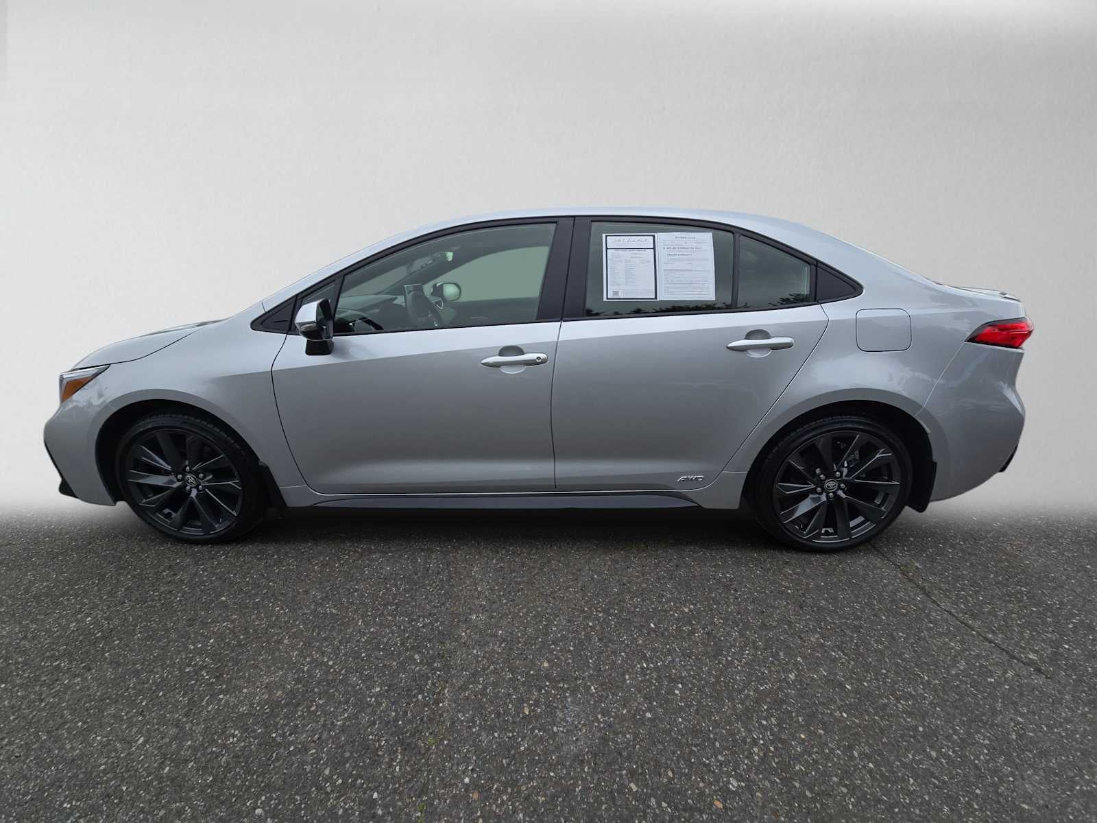 2025 Toyota Corolla Hybrid SE