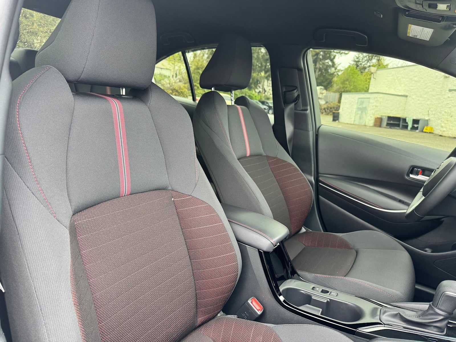 2025 Toyota Corolla Hybrid SE