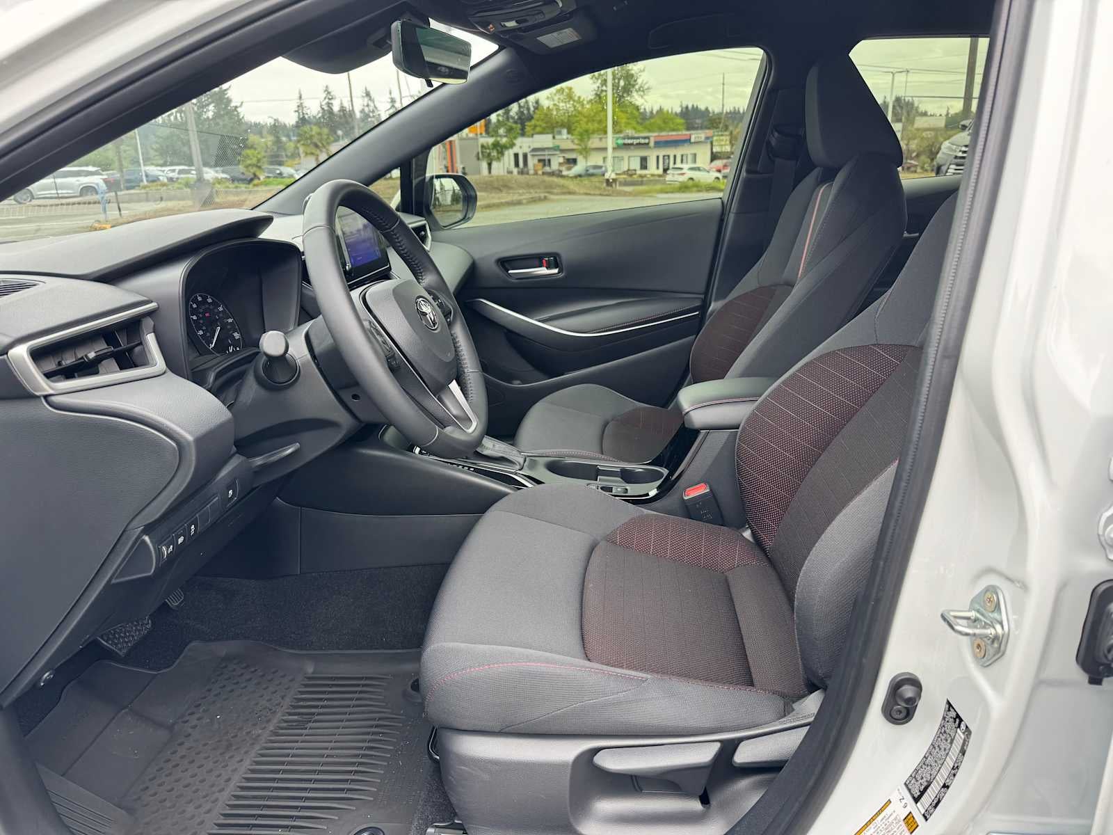 2025 Toyota Corolla Hybrid SE