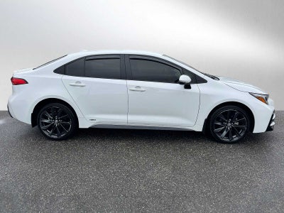 2025 Toyota Corolla Hybrid SE
