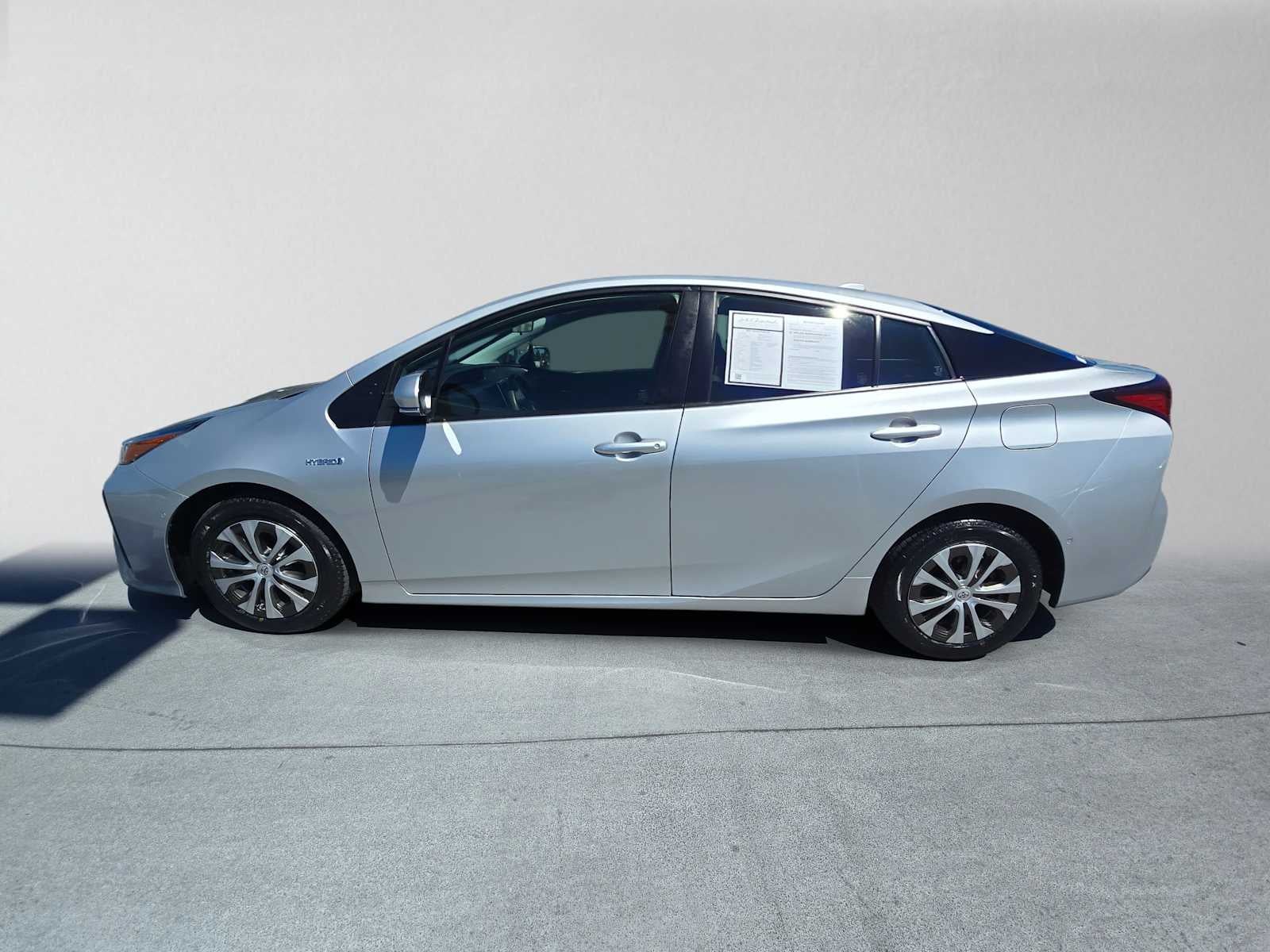 2021 Toyota Prius LE