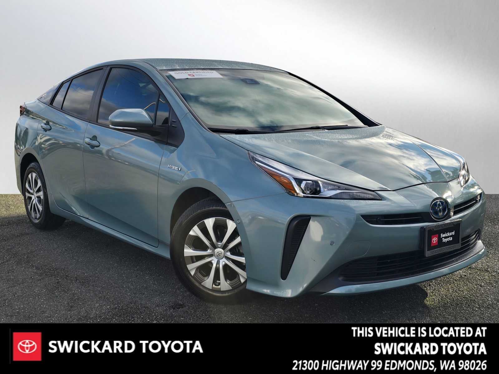 2022 Toyota Prius LE