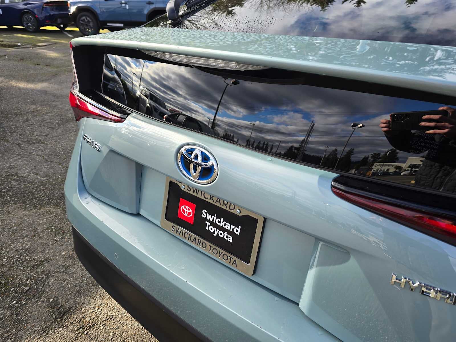 2022 Toyota Prius LE