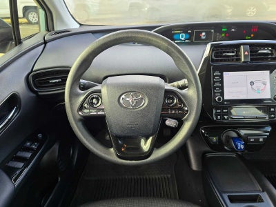 2022 Toyota Prius LE