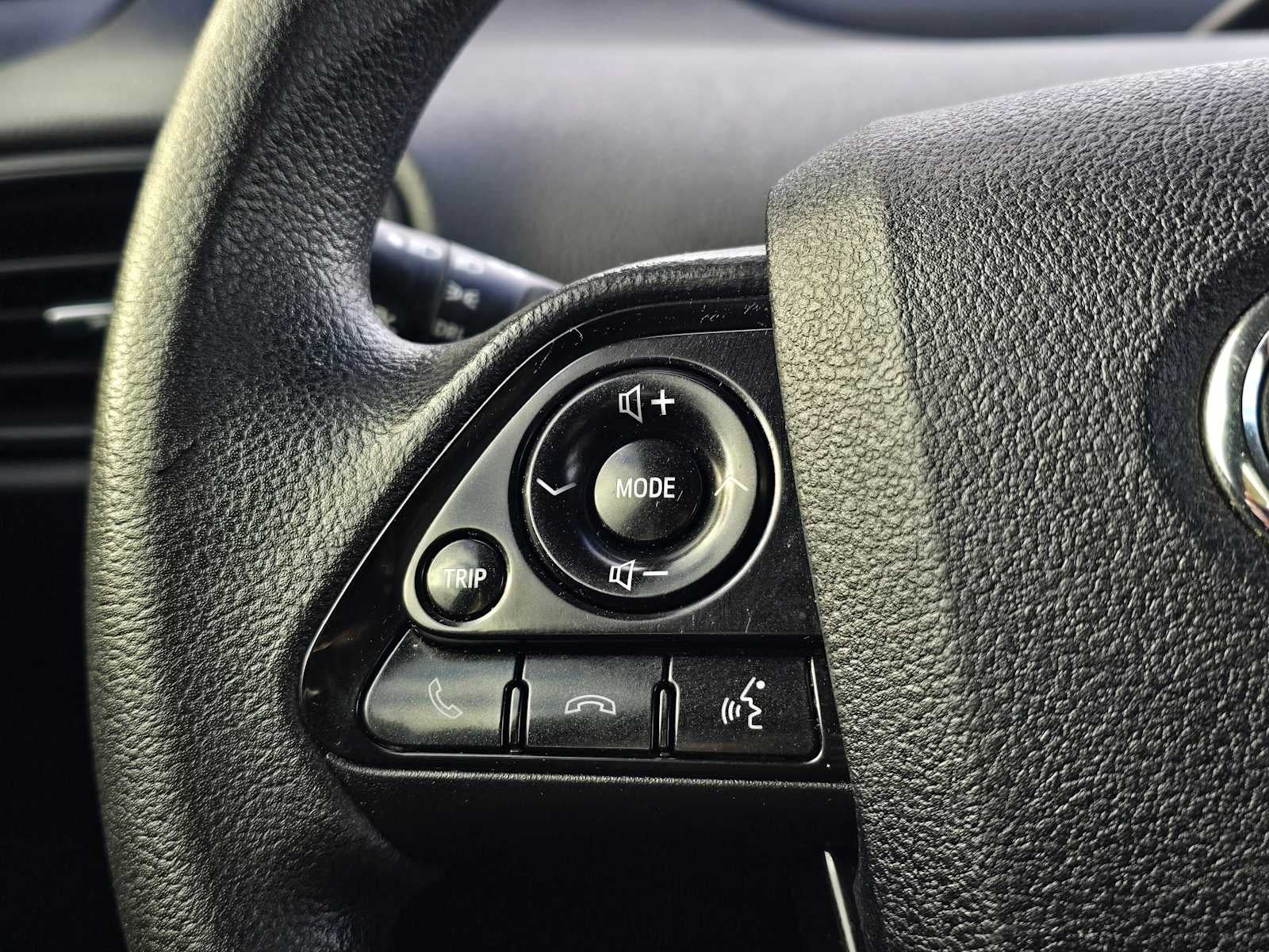 2022 Toyota Prius LE