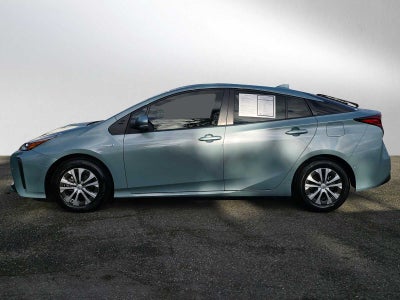 2022 Toyota Prius LE