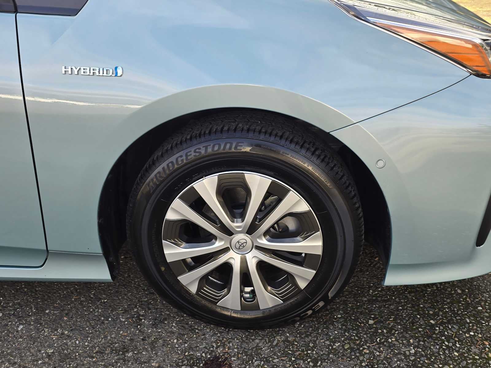 2022 Toyota Prius LE