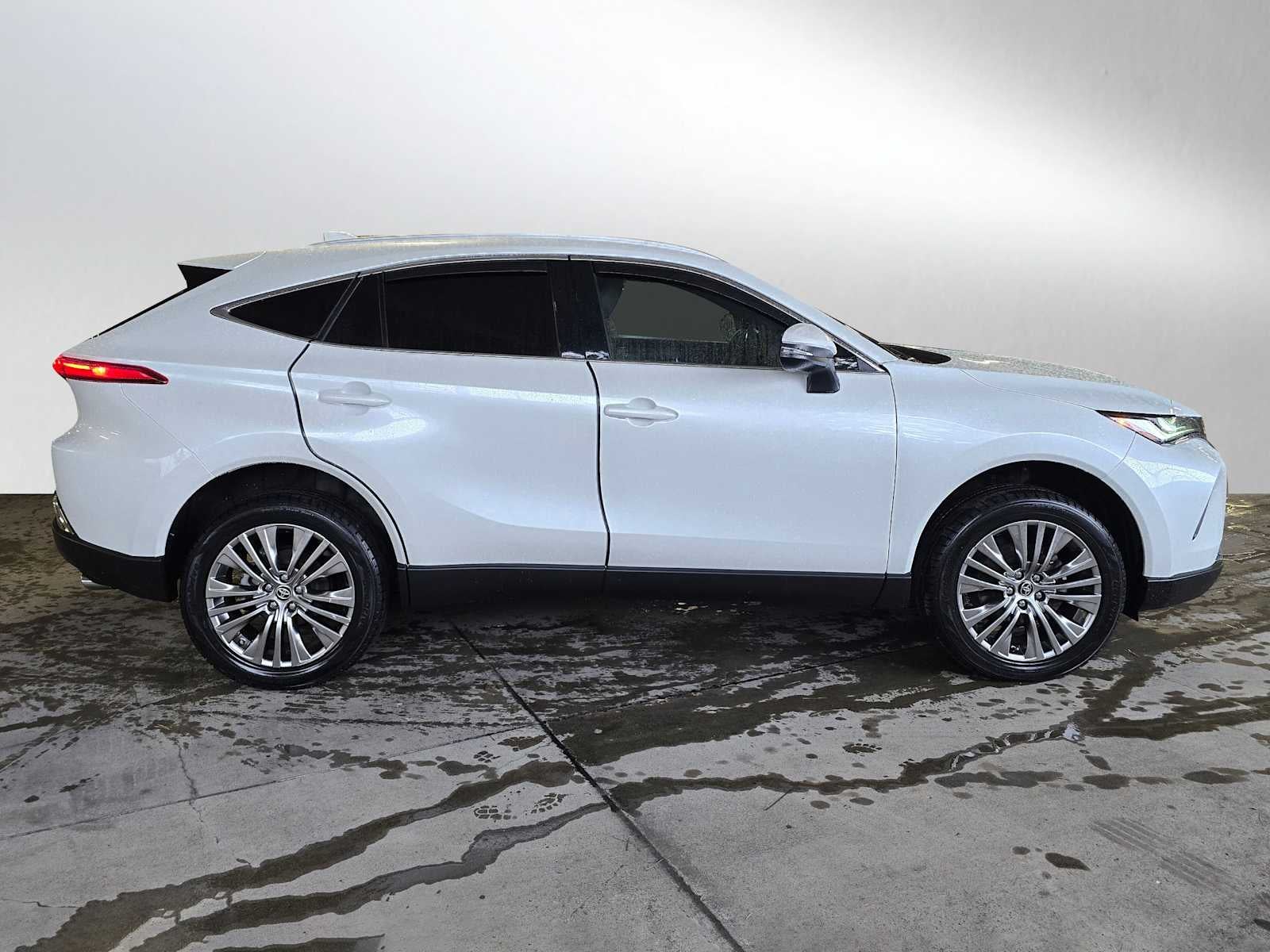 2023 Toyota Venza XLE