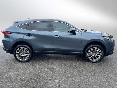 2024 Toyota Venza XLE