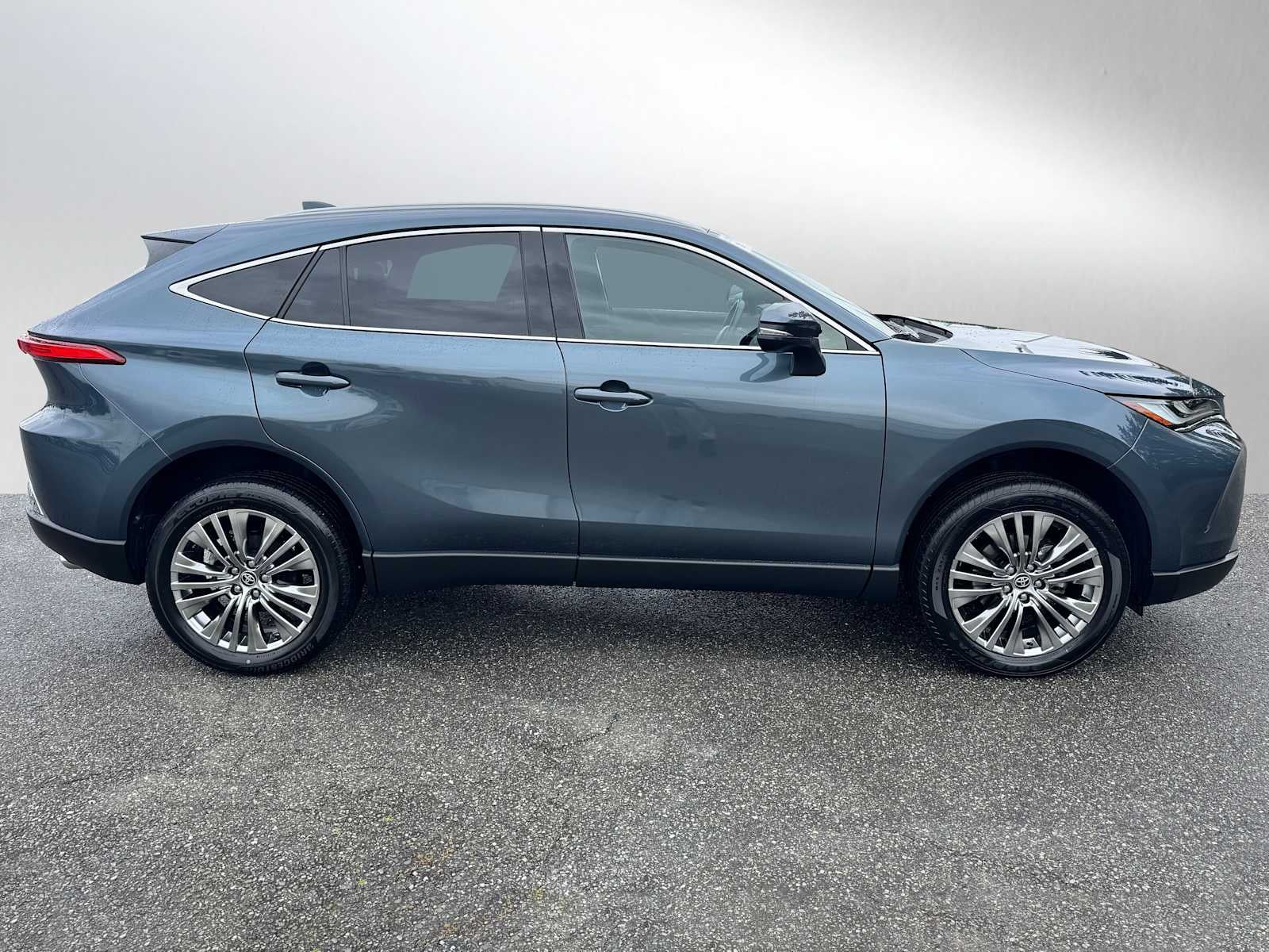 2024 Toyota Venza XLE