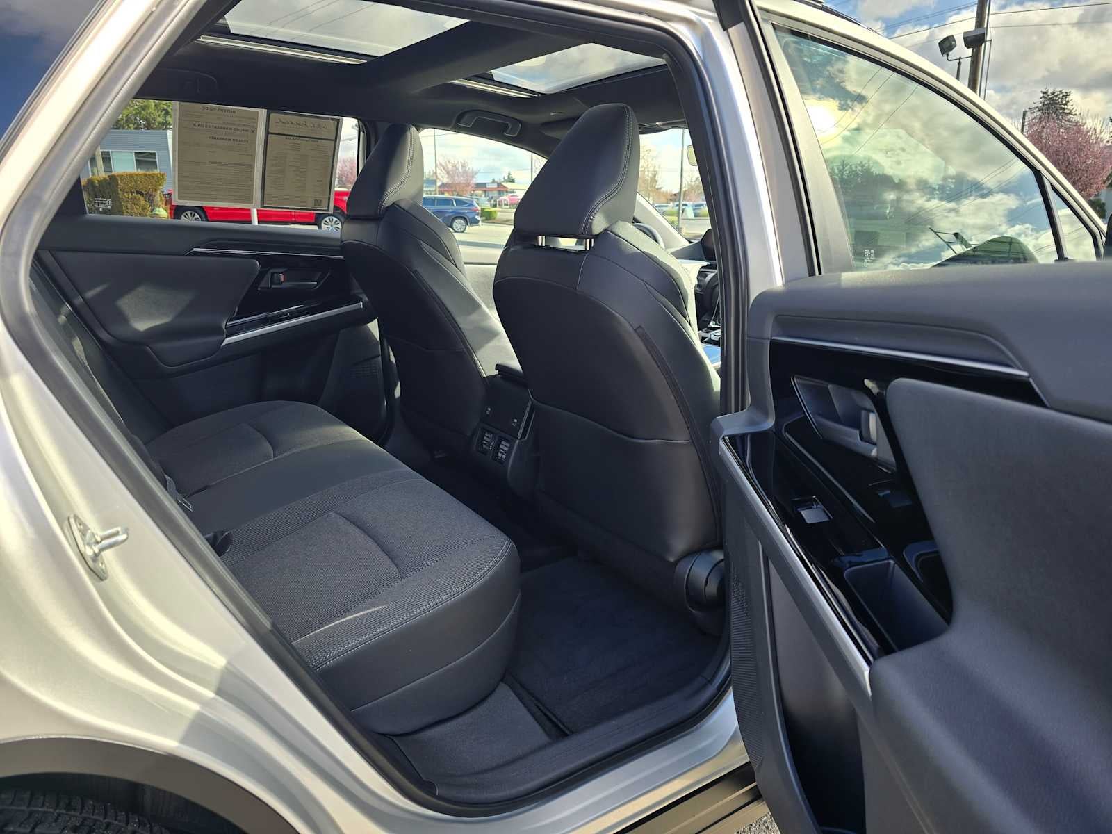 2025 Toyota bZ4X XLE