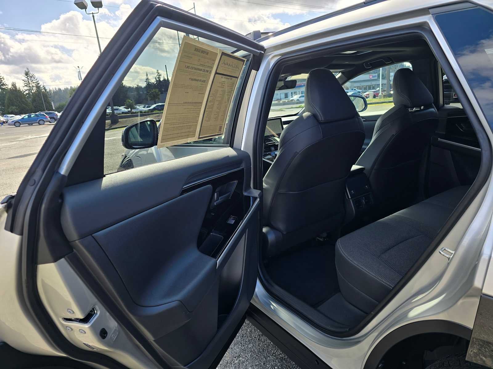 2025 Toyota bZ4X XLE